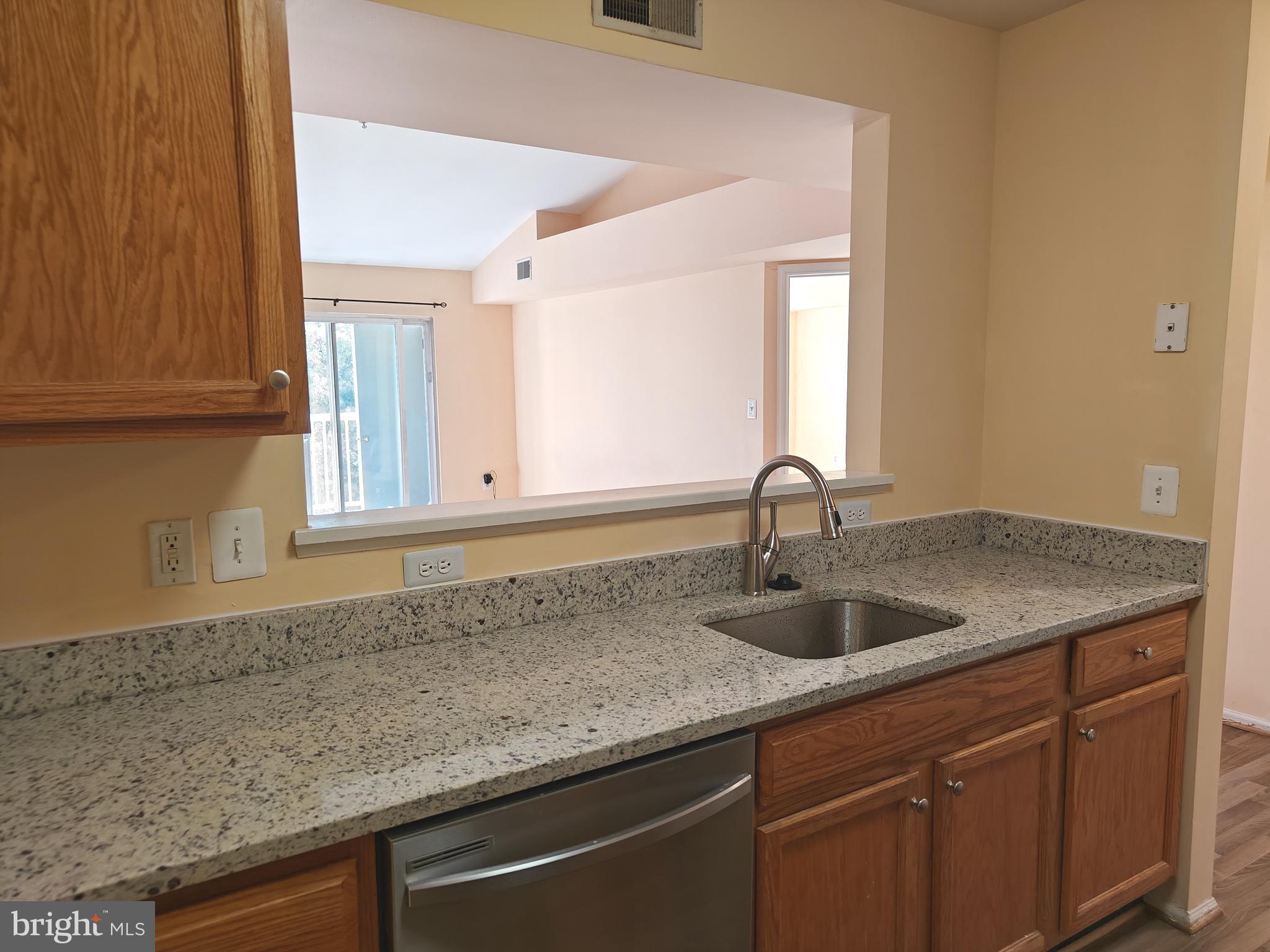 NORMANDY PLACE CONDO-PHA - Residential Lease