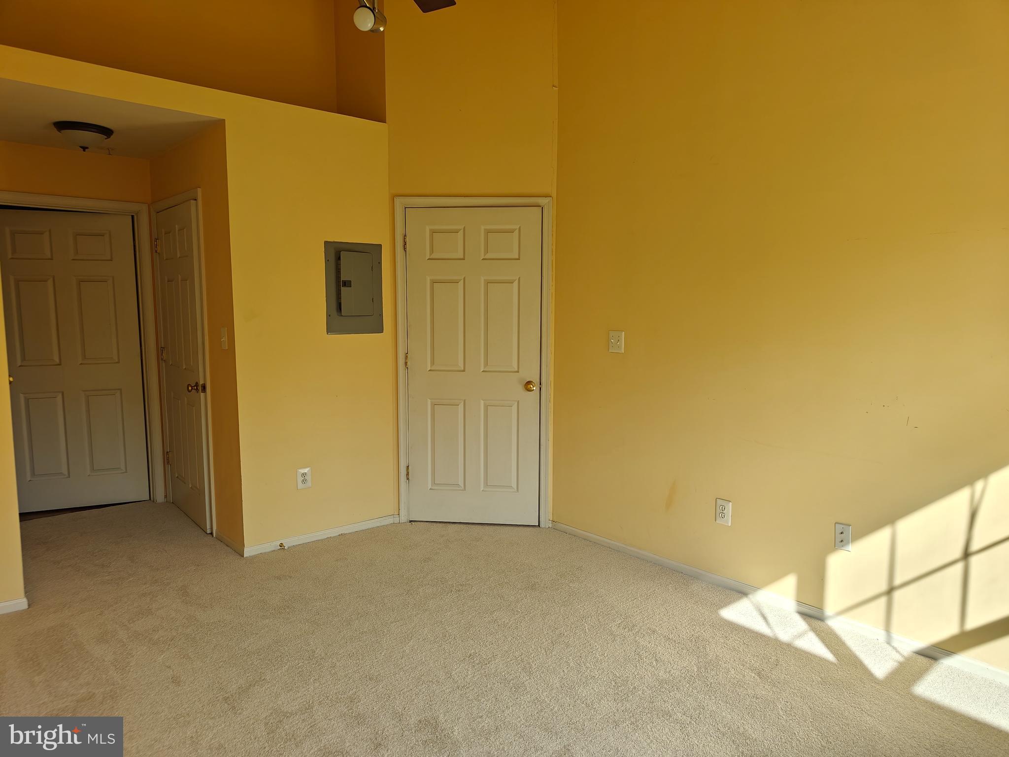 NORMANDY PLACE CONDO-PHA - Residential Lease