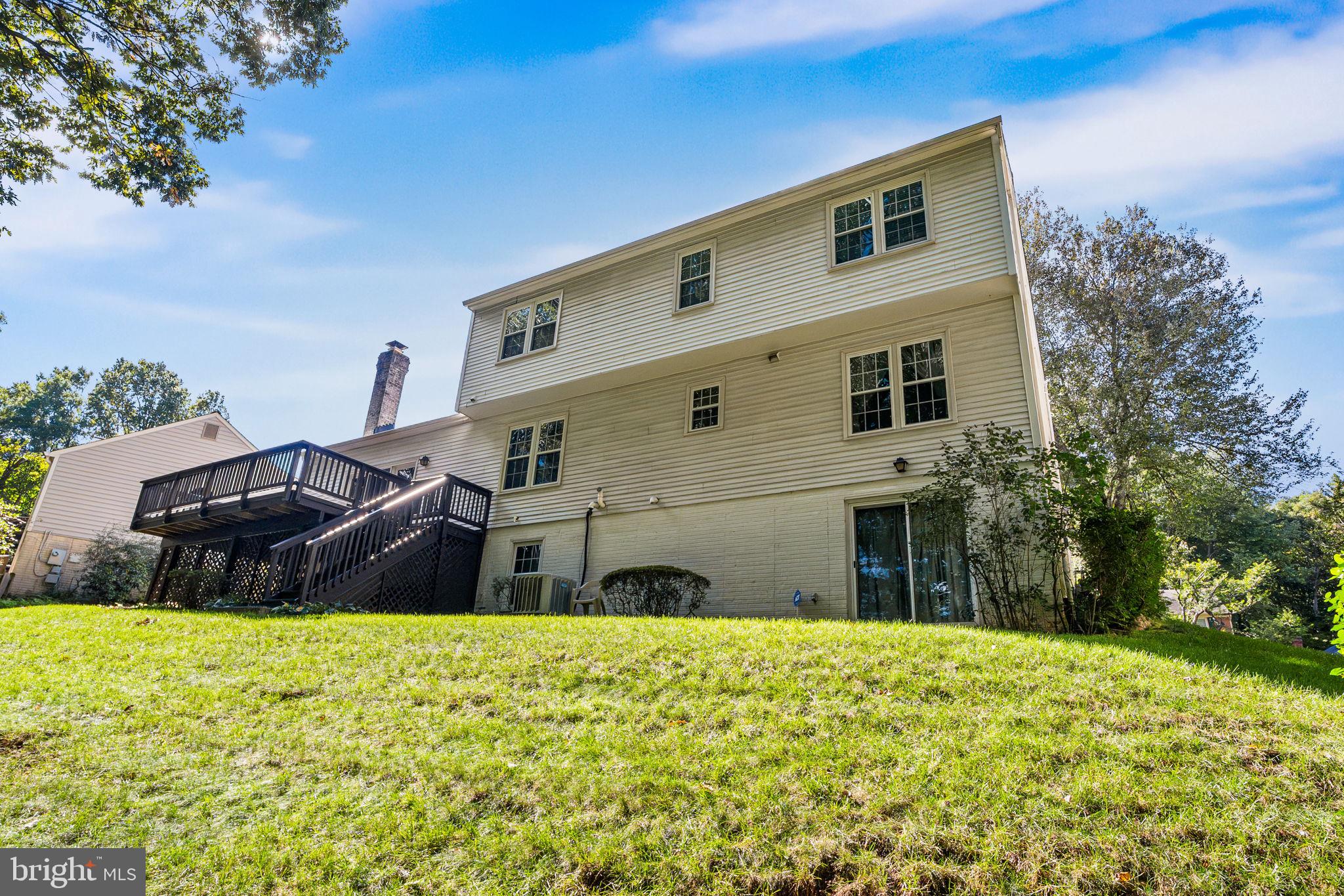 9327 HOBART COURT