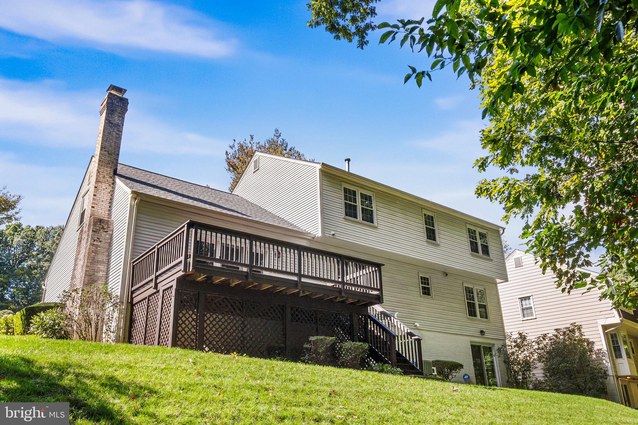 9327 HOBART COURT
