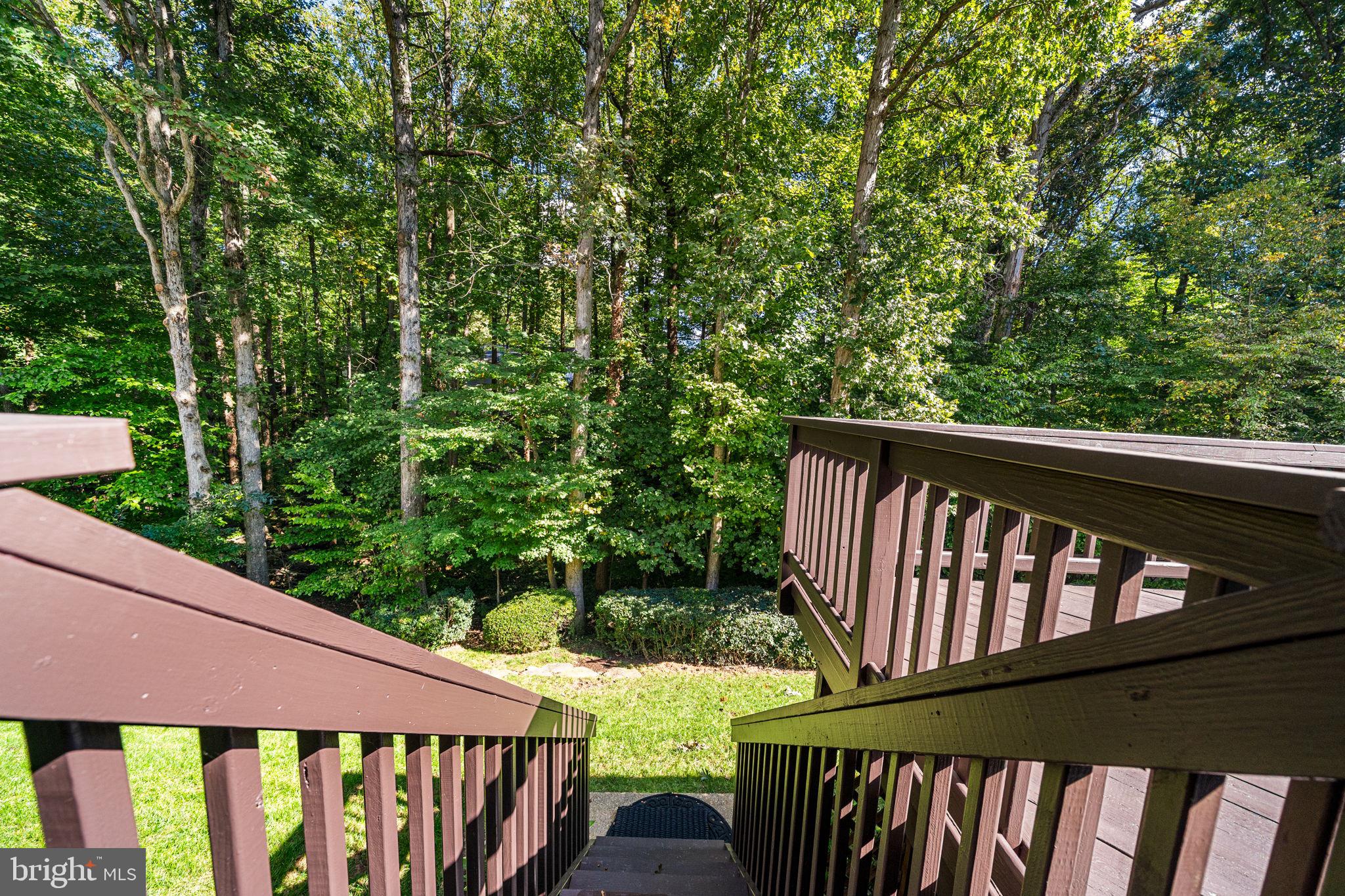 9327 HOBART COURT
