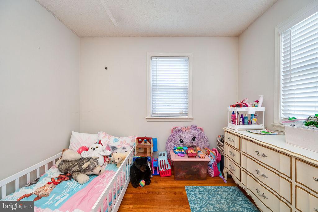 SOUTH TEMPLE HEIGH - Residential