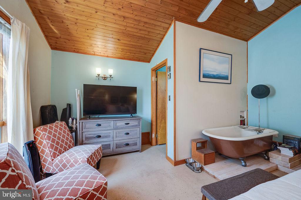 SOUTH TEMPLE HEIGH - Residential