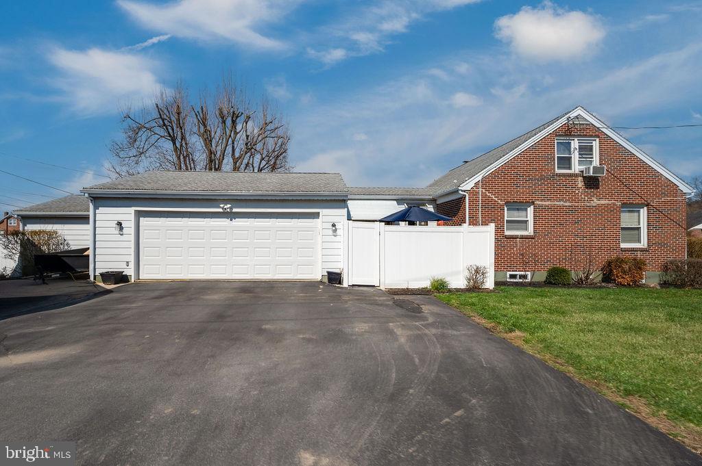 SOUTH TEMPLE HEIGH - Residential