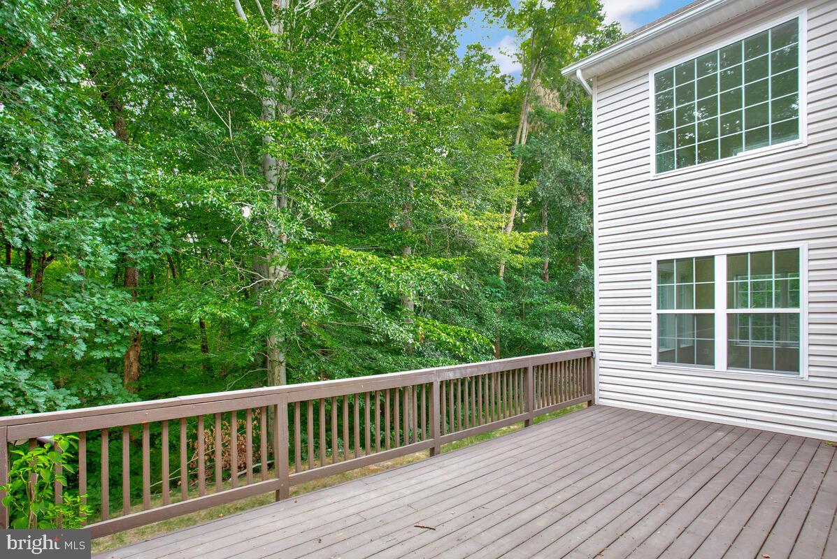 MONTROSE POINTE - Residential