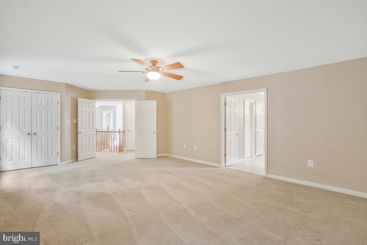 MONTROSE POINTE - Residential