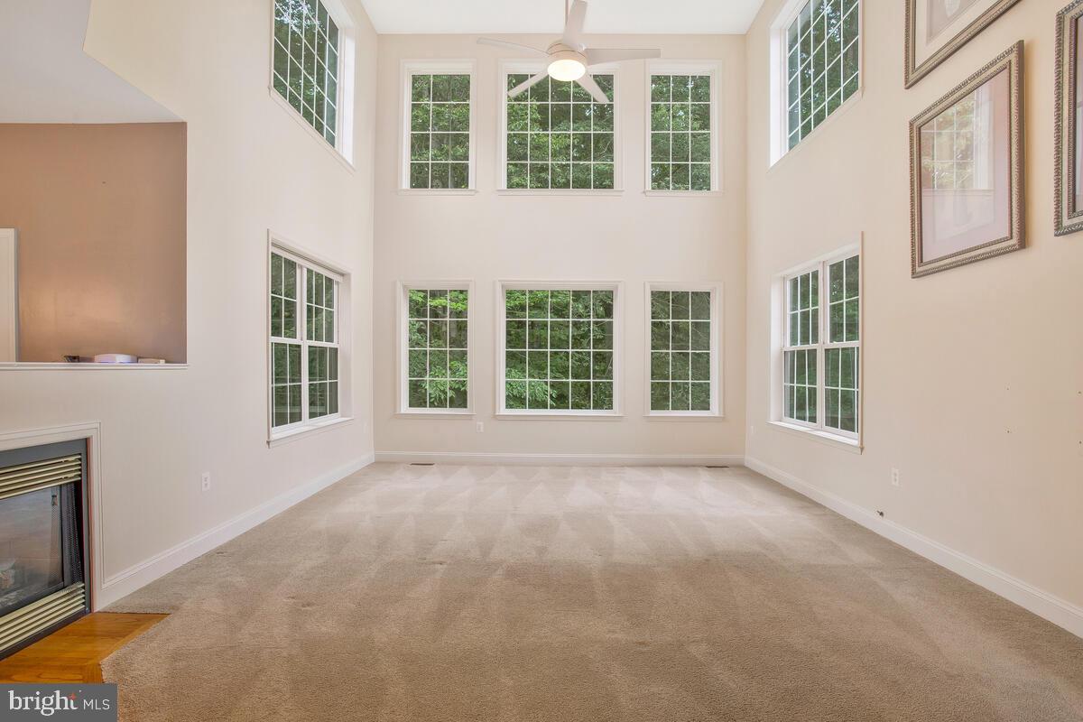 MONTROSE POINTE - Residential