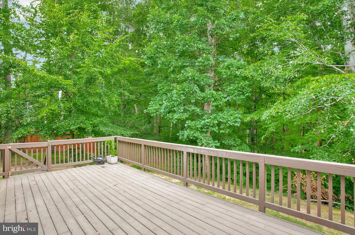 MONTROSE POINTE - Residential