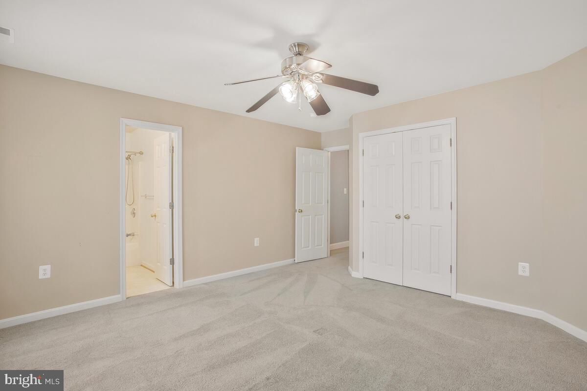 MONTROSE POINTE - Residential