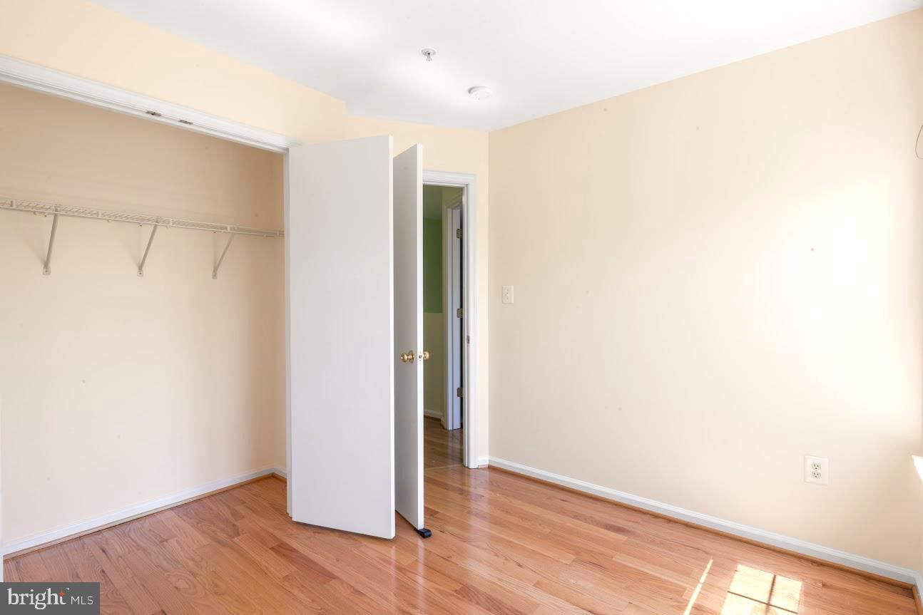 KINGSVIEW VILLAGE - Residential