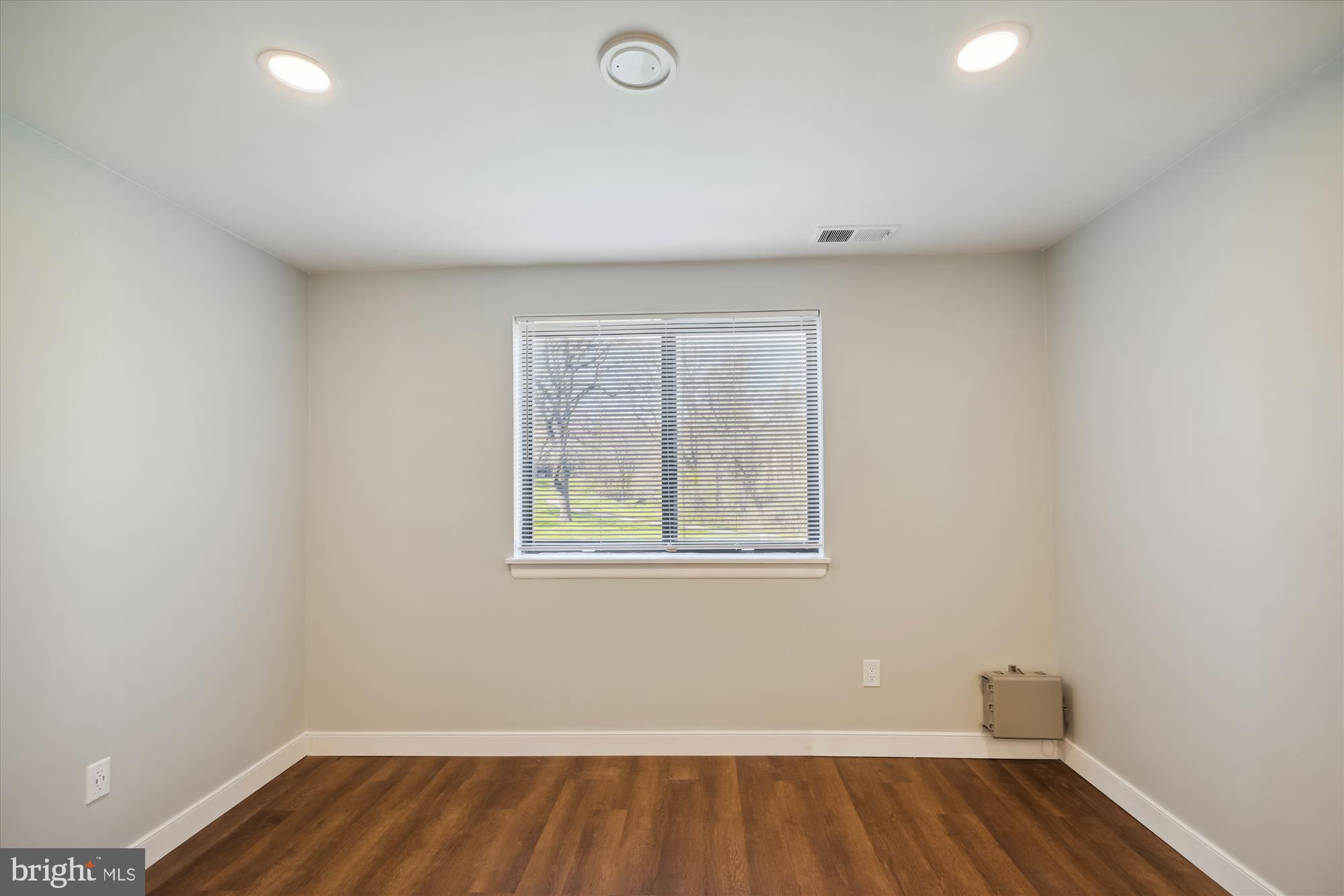 TREOVER - Residential Lease