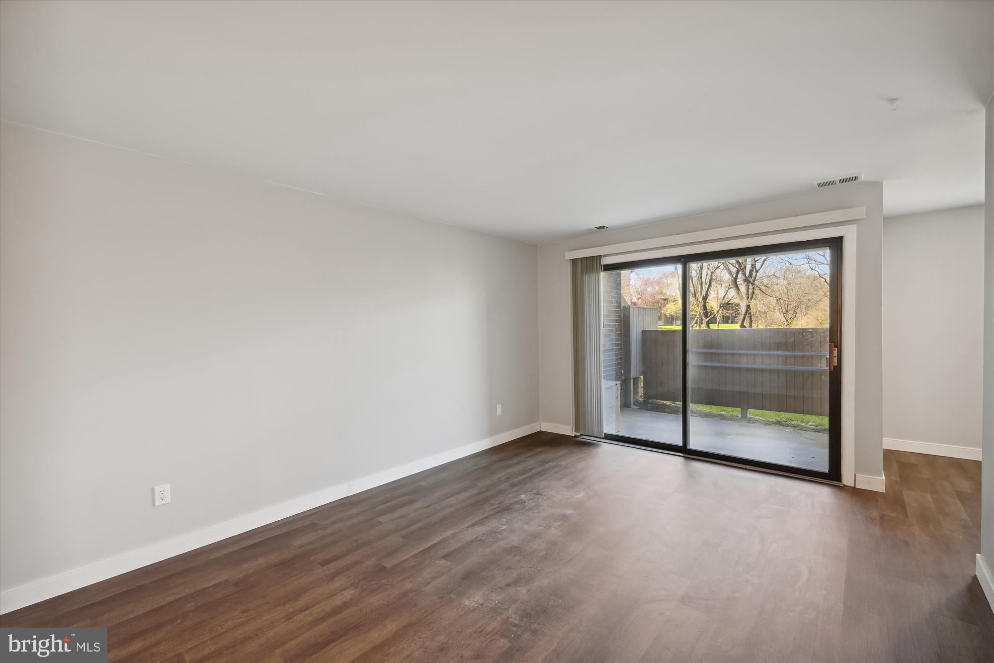 TREOVER - Residential Lease