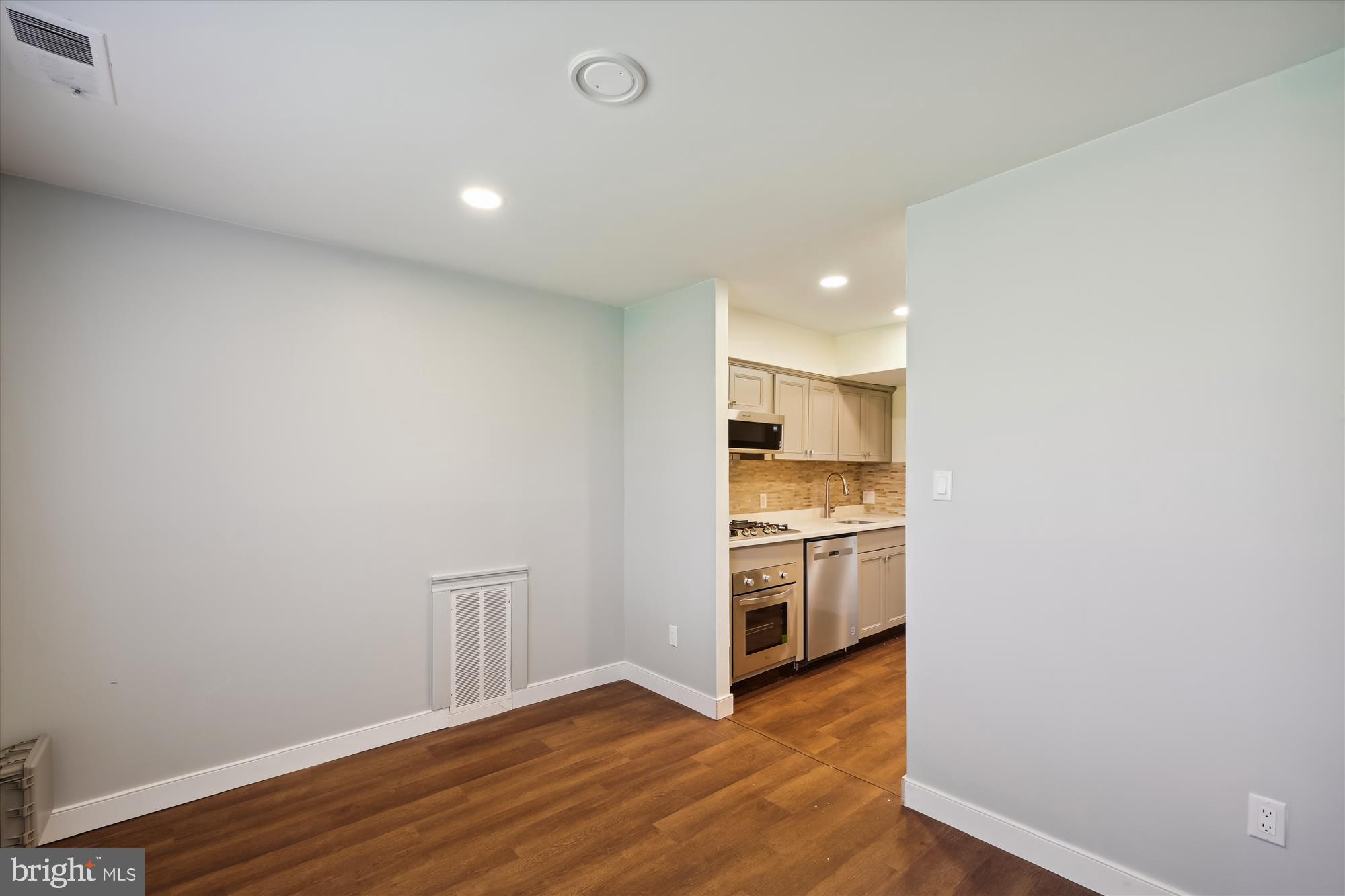 TREOVER - Residential Lease