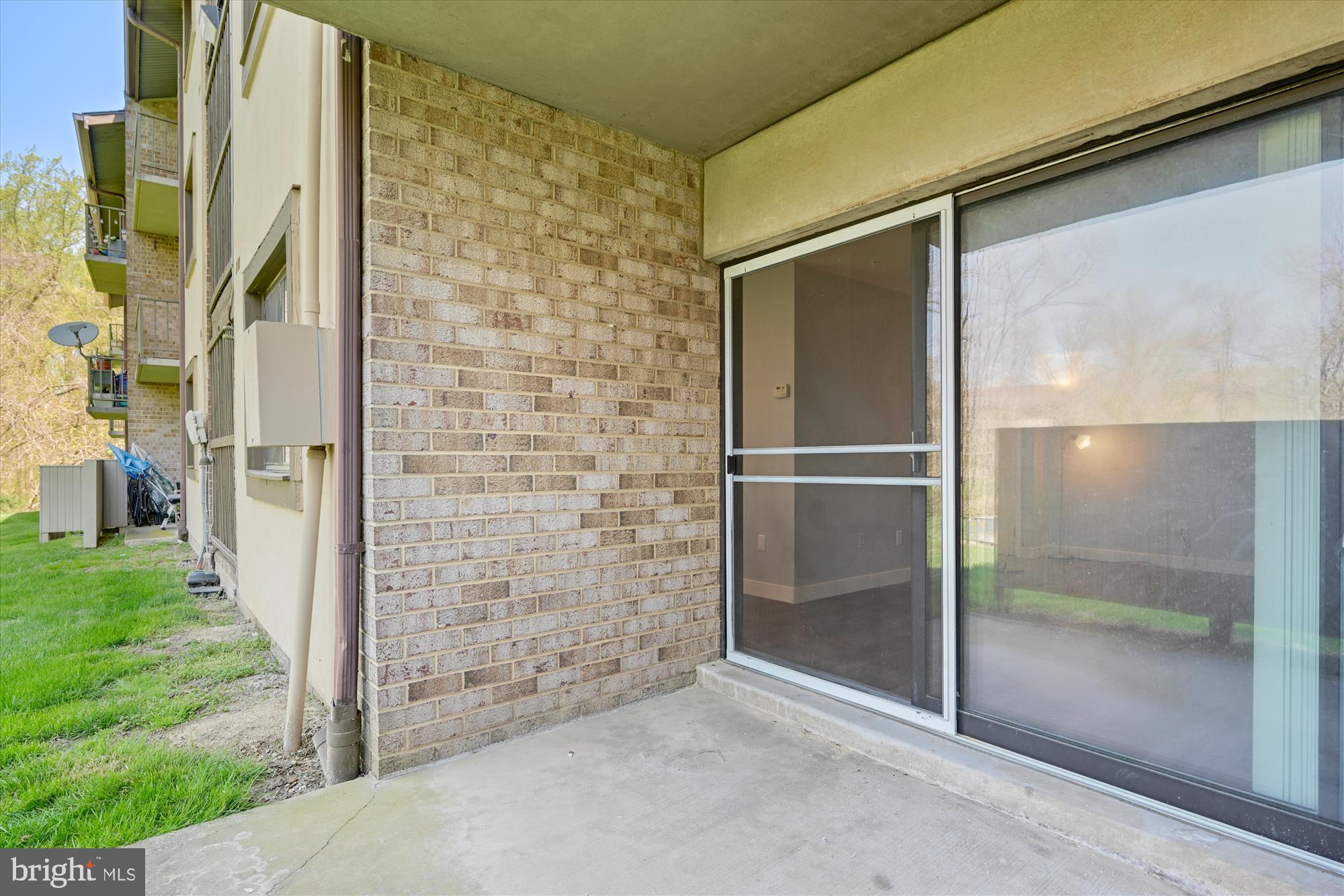 TREOVER - Residential Lease