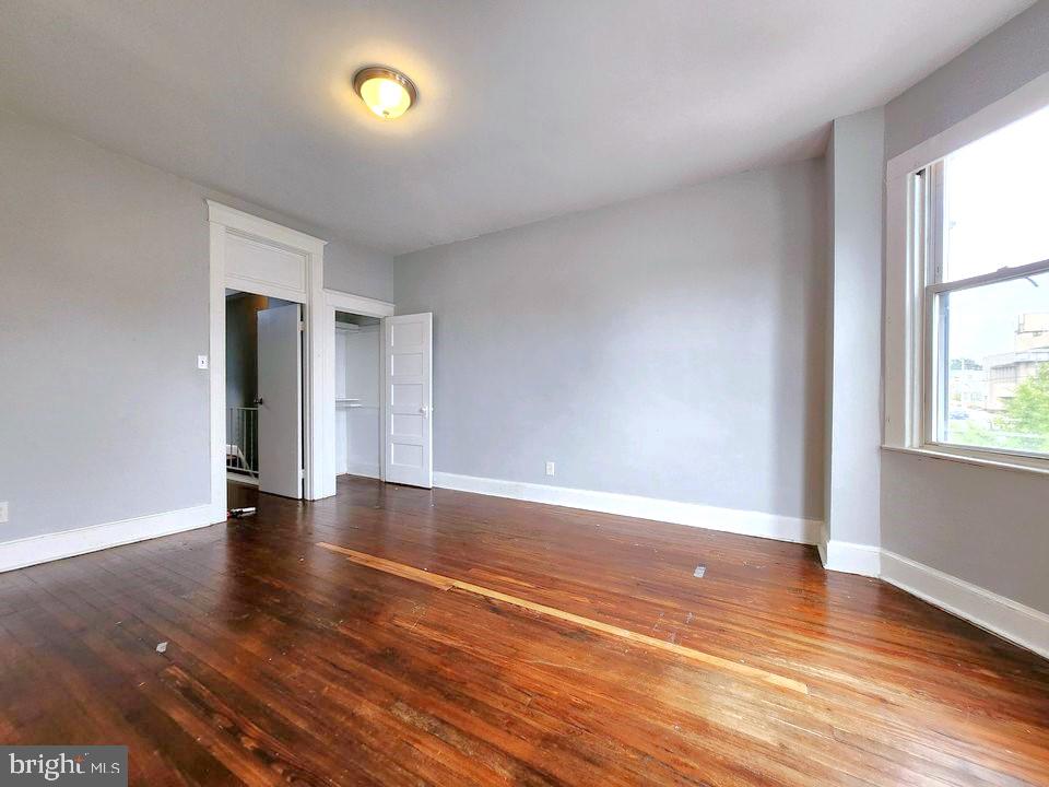 BELAIR-EDISON - Commercial Lease