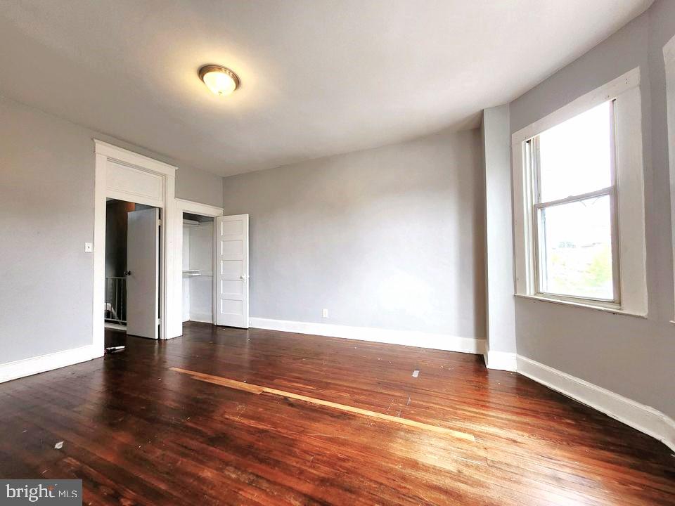 BELAIR-EDISON - Commercial Lease