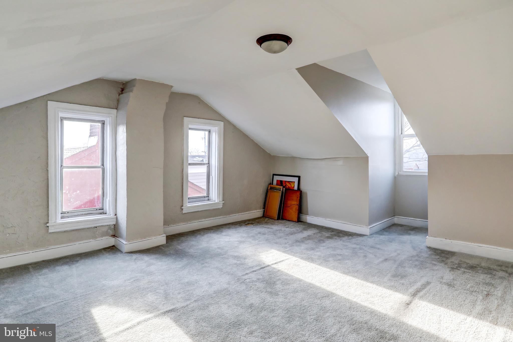 COLUMBIA - Residential