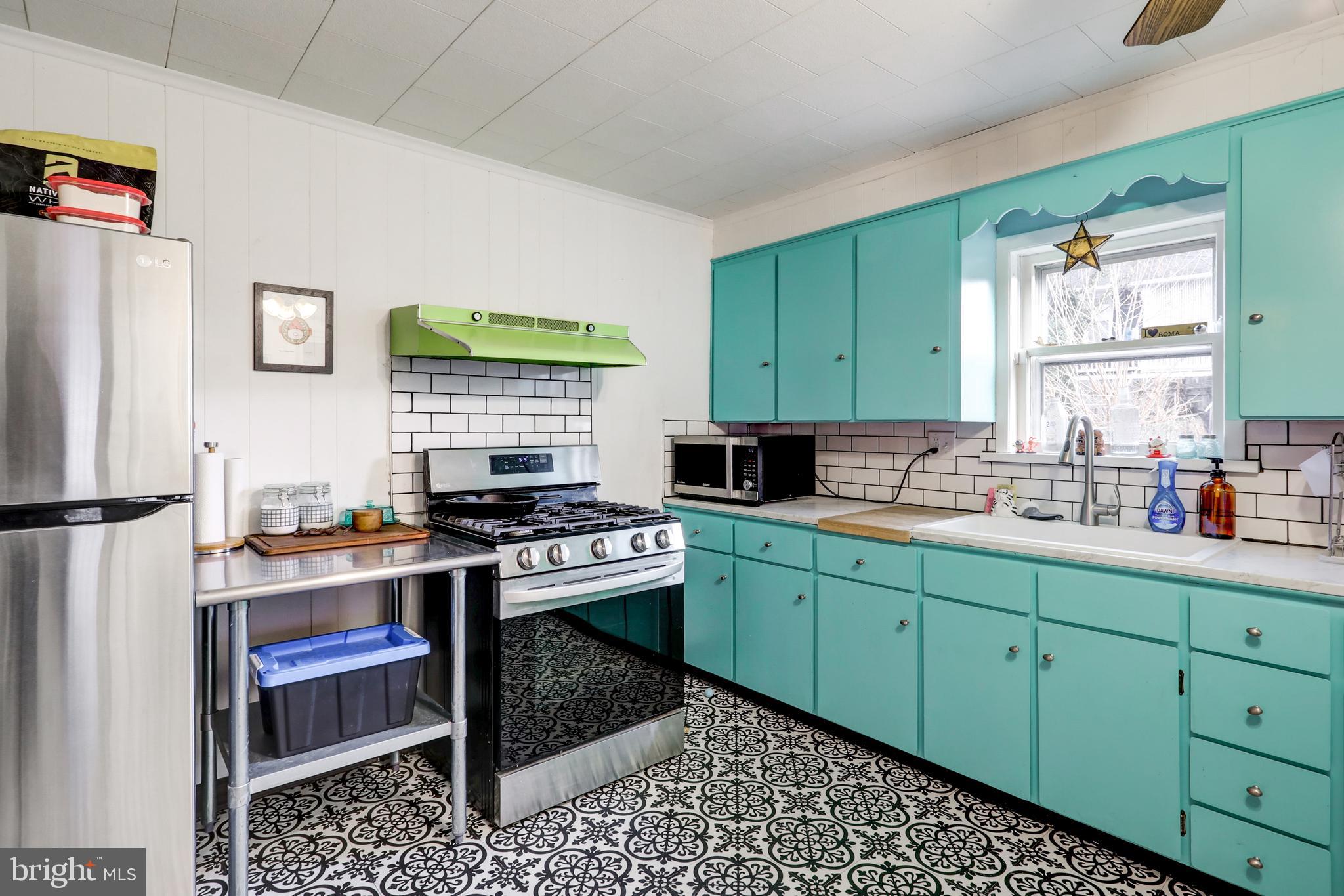 COLUMBIA - Residential