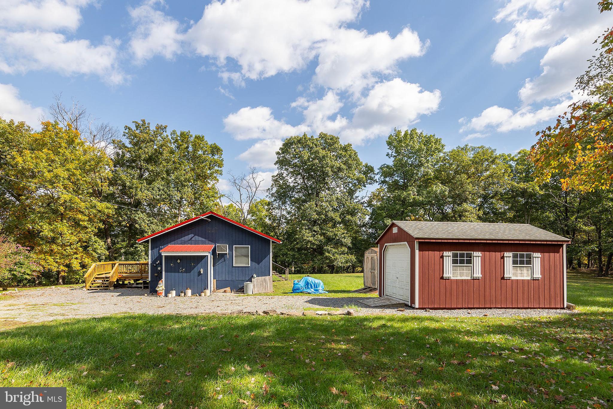 LONG ACRE ESTATES - Residential