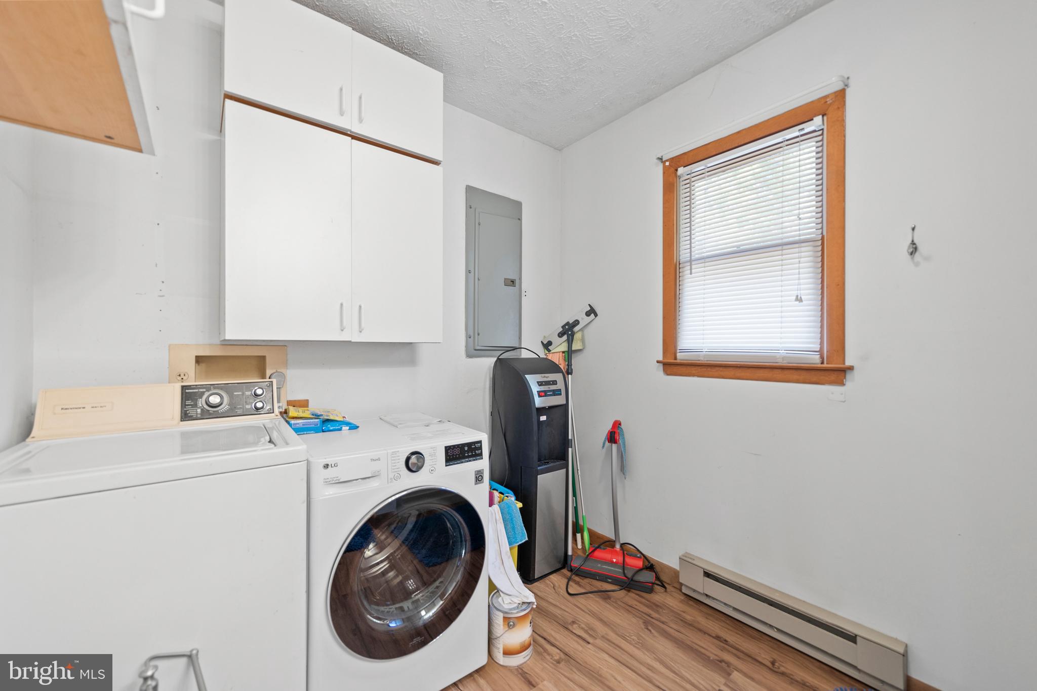 LONG ACRE ESTATES - Residential