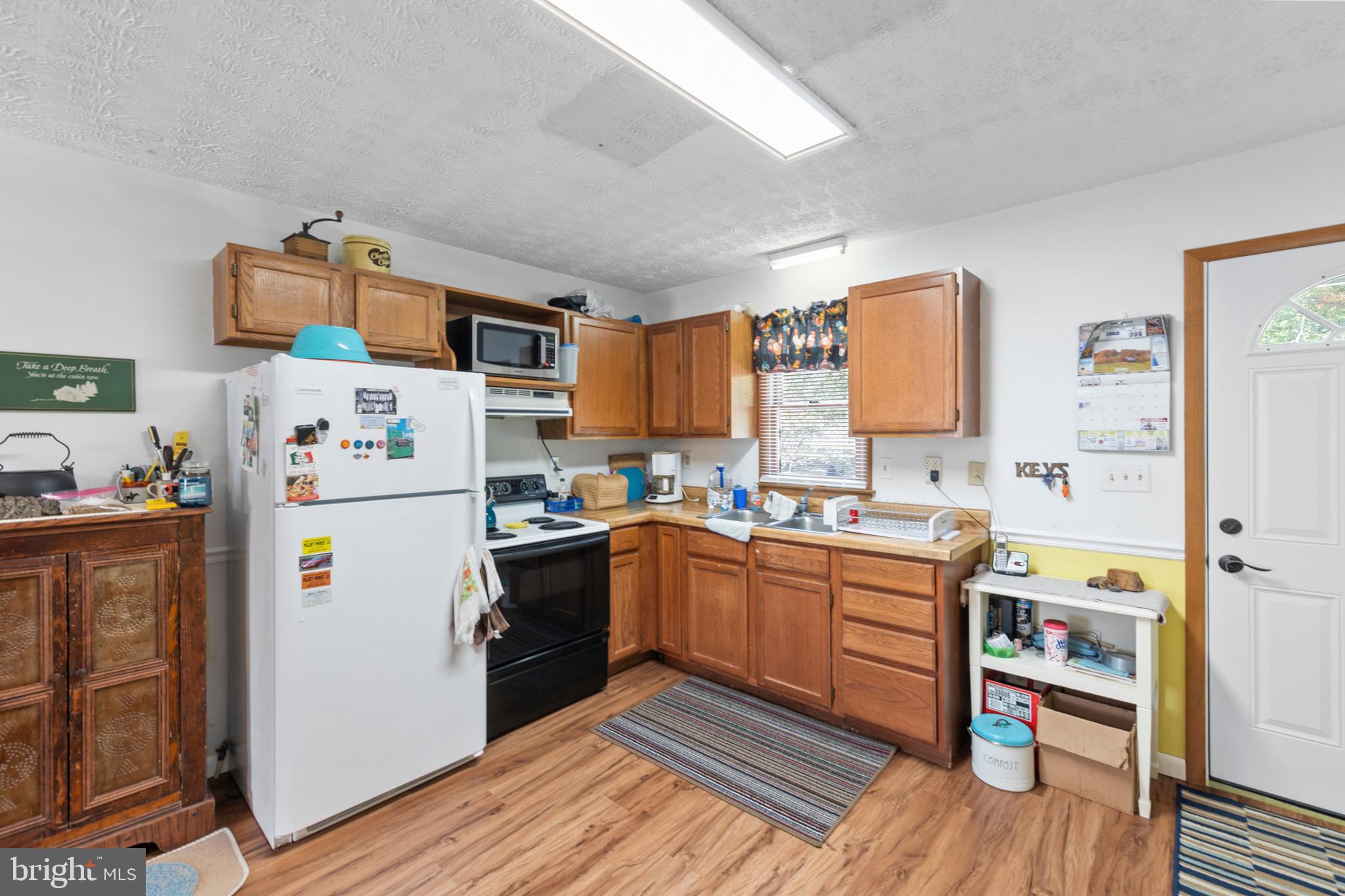 LONG ACRE ESTATES - Residential