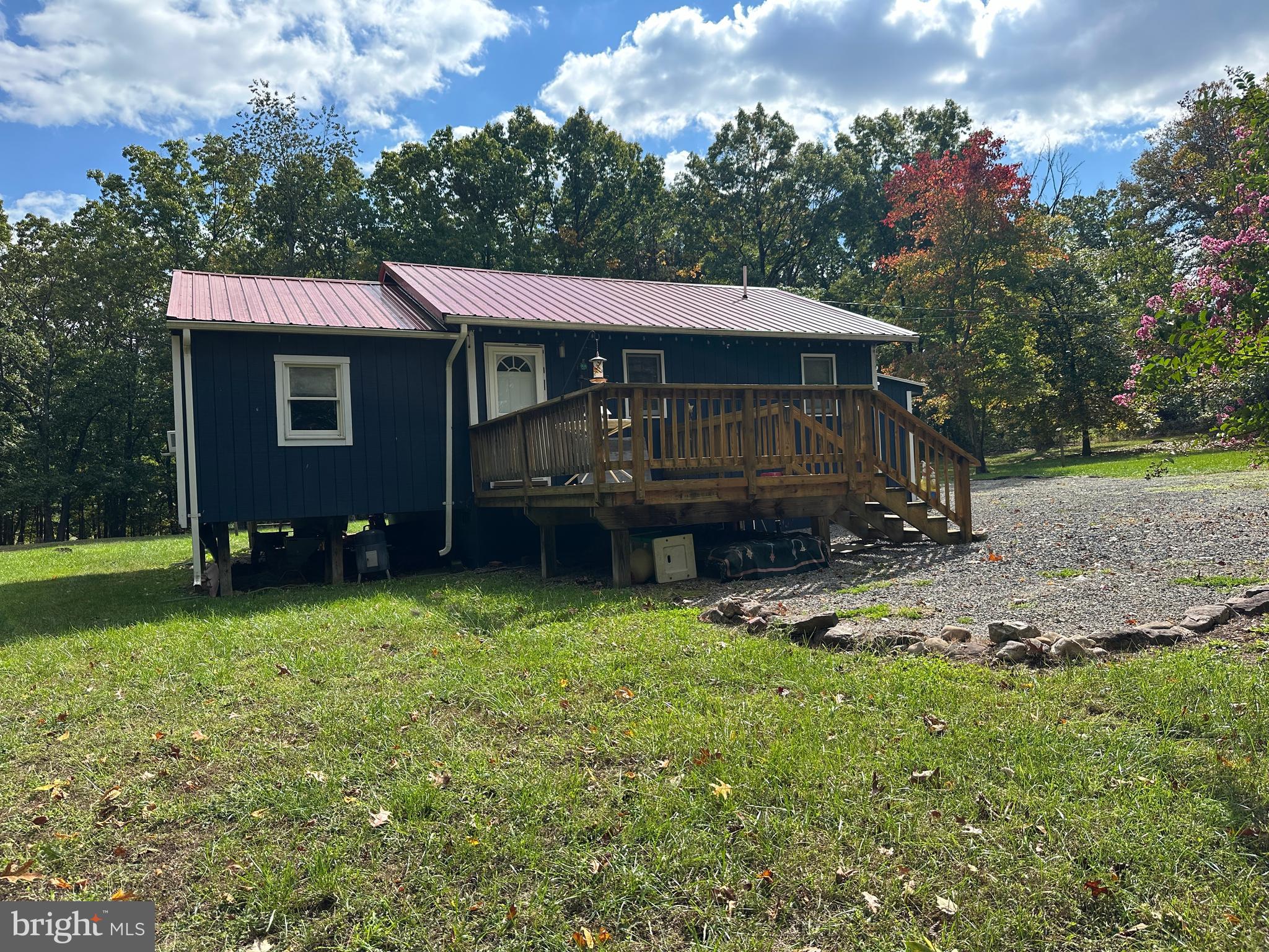 LONG ACRE ESTATES - Residential