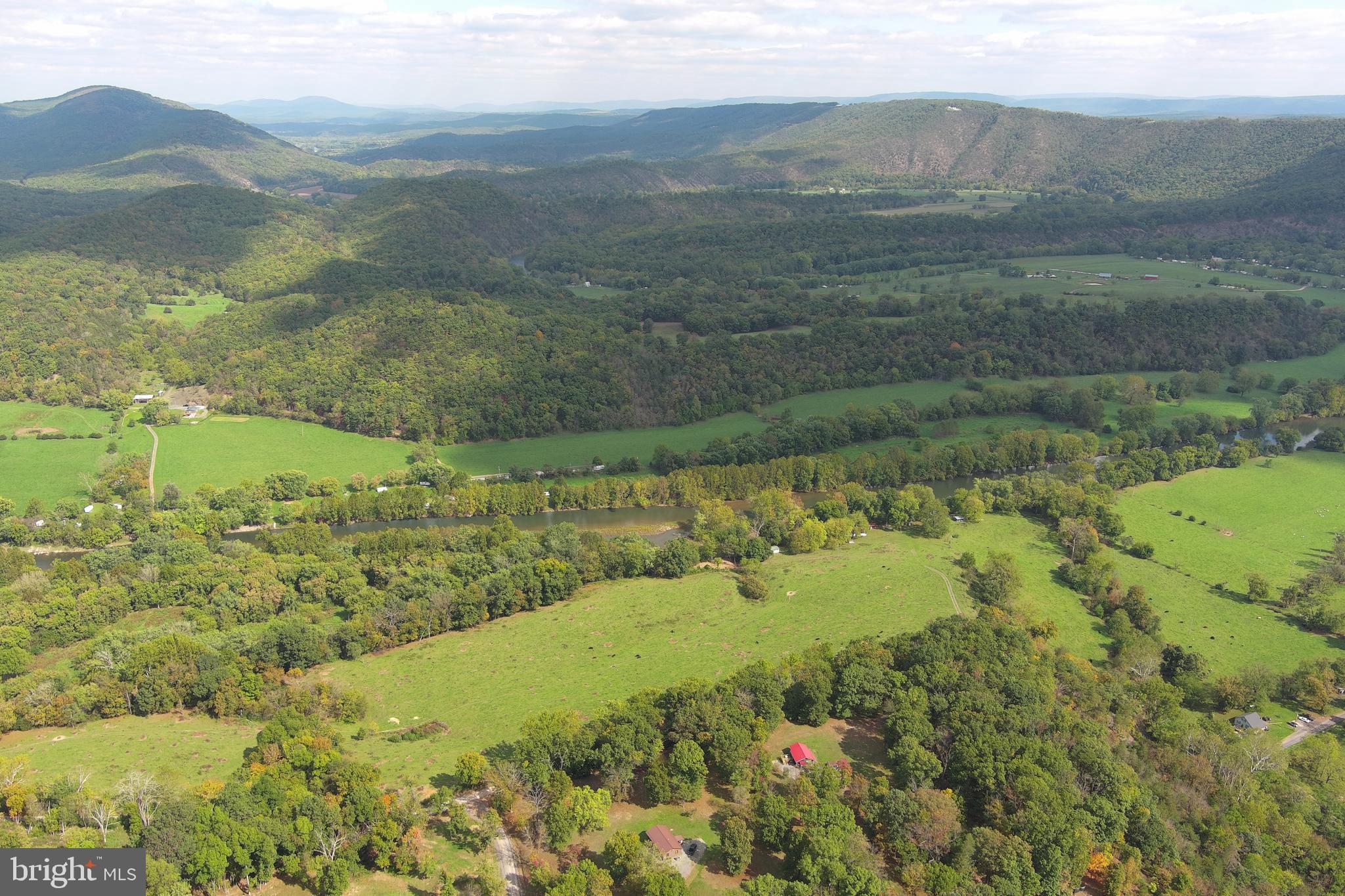 LONG ACRE ESTATES - Residential