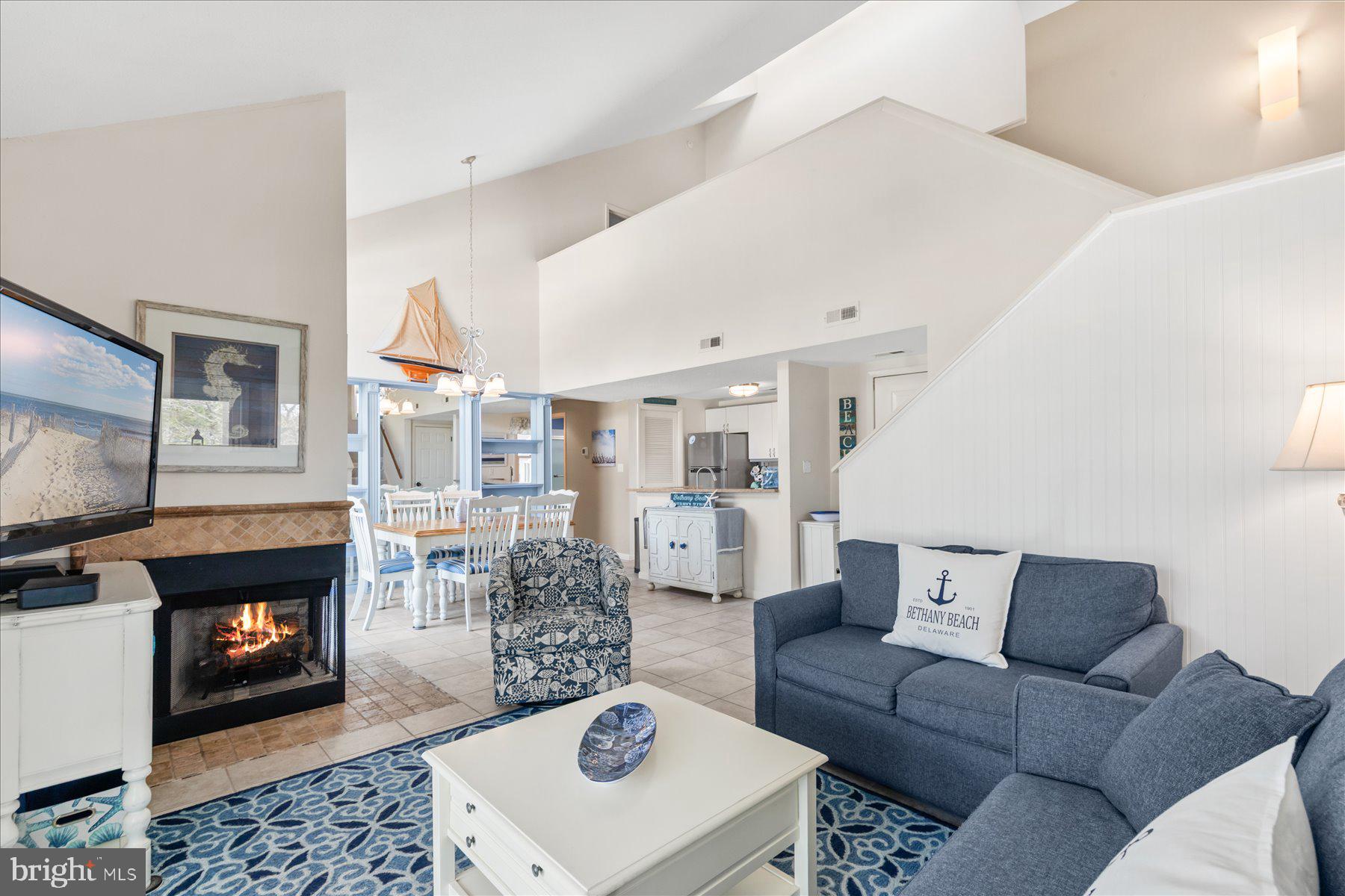 SEA COLONY WEST - Residential