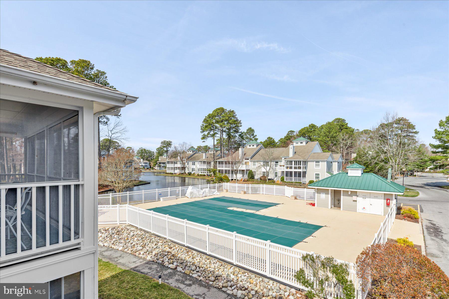 SEA COLONY WEST - Residential