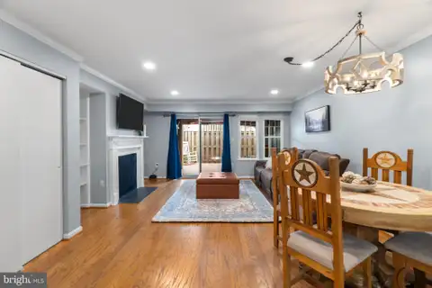 MLS: VAFX2335850