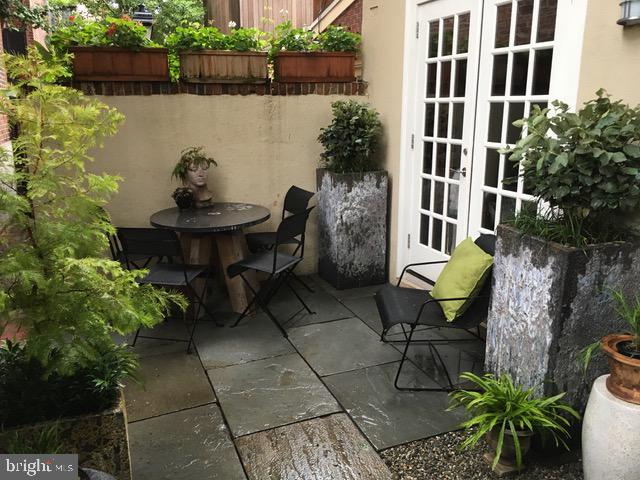 SOCIETY HILL - Residential