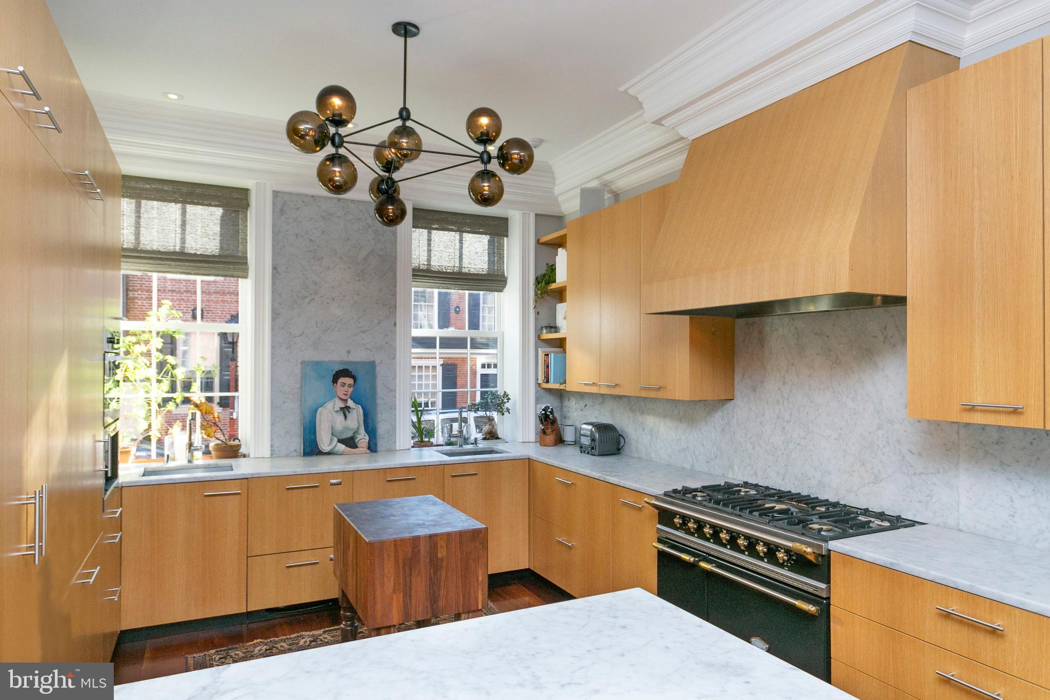 SOCIETY HILL - Residential