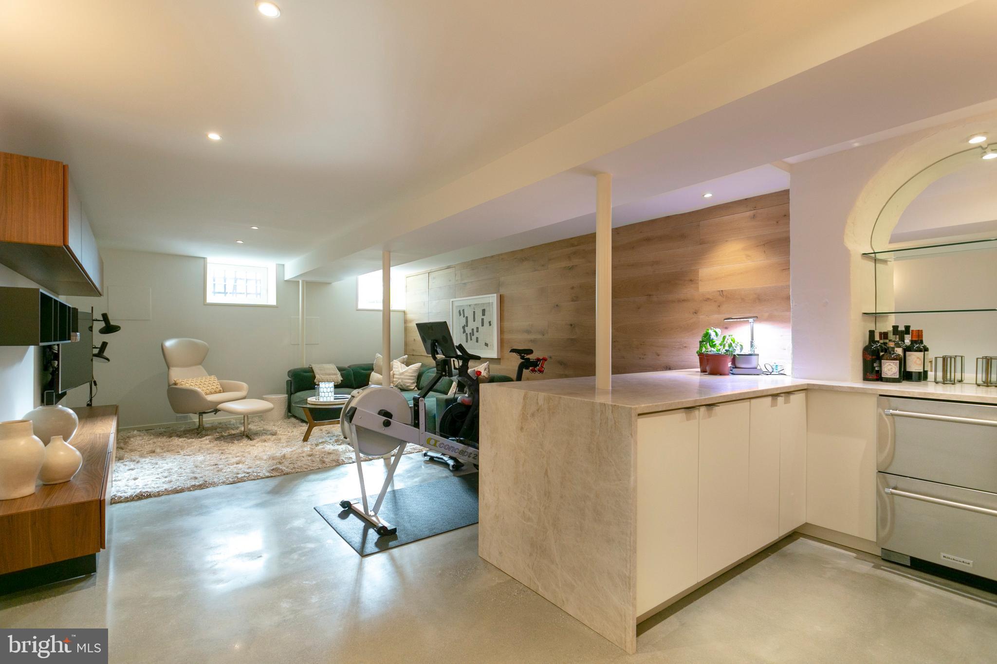 SOCIETY HILL - Residential