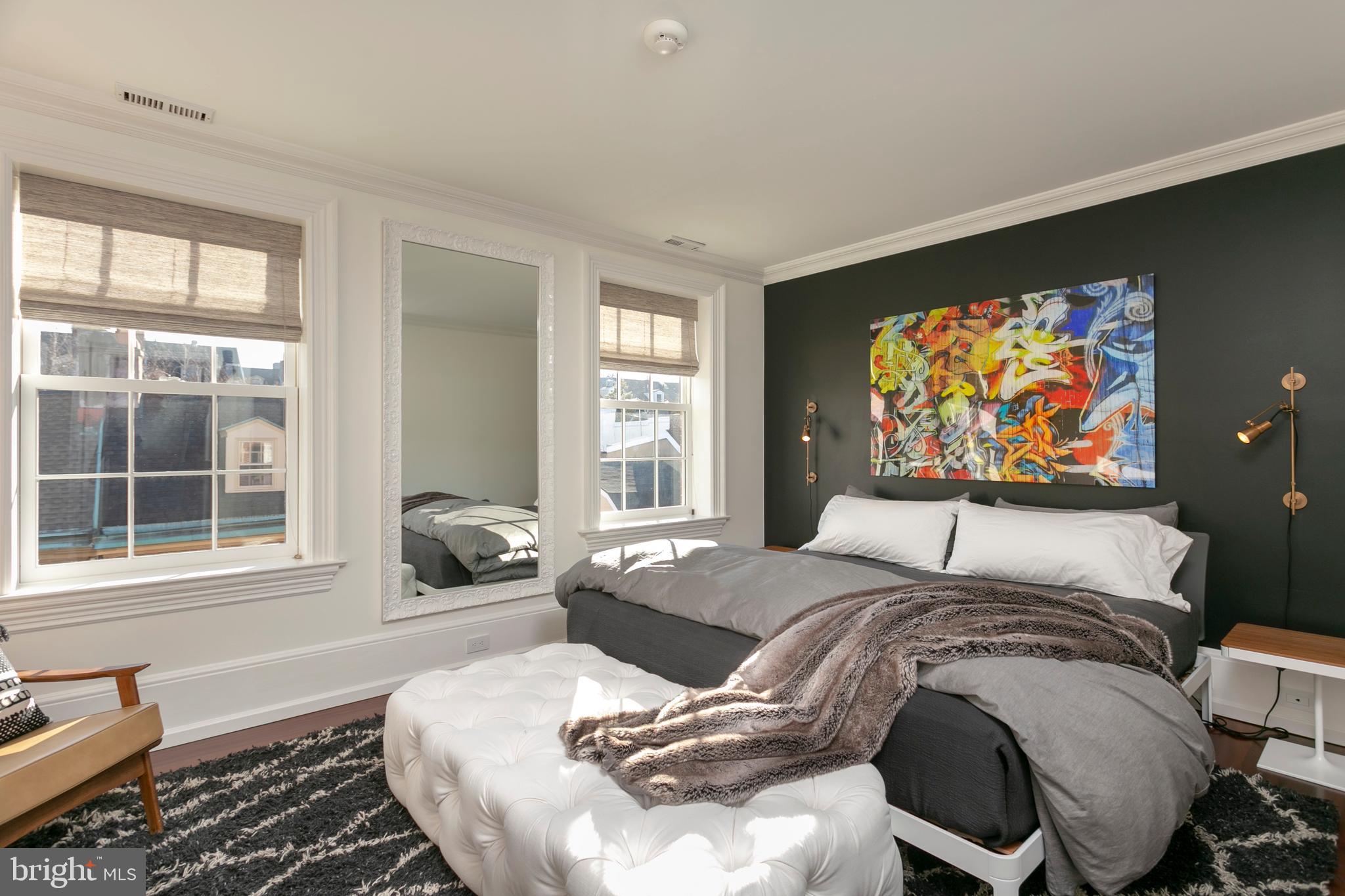 SOCIETY HILL - Residential