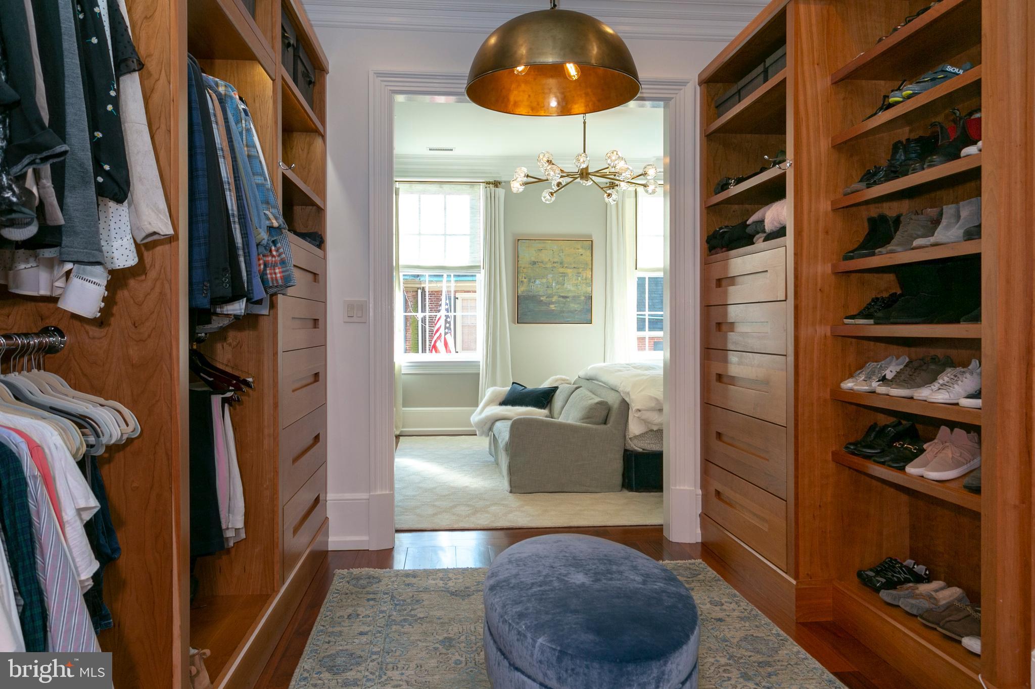 SOCIETY HILL - Residential