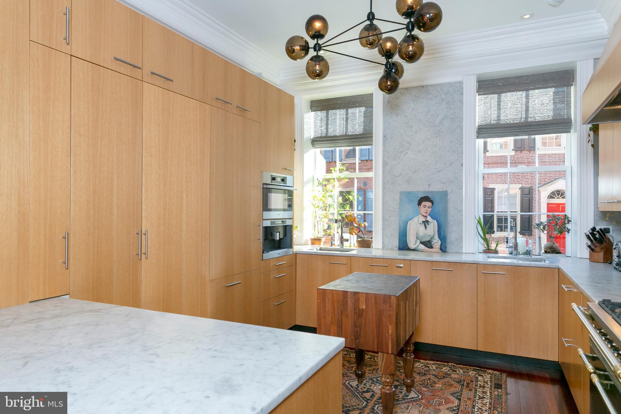 SOCIETY HILL - Residential