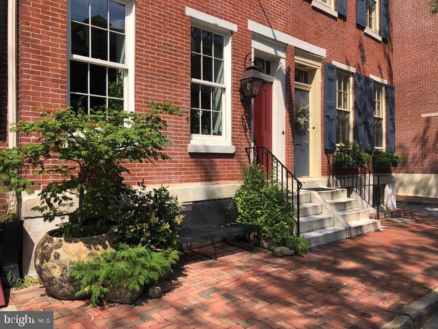 SOCIETY HILL - Residential