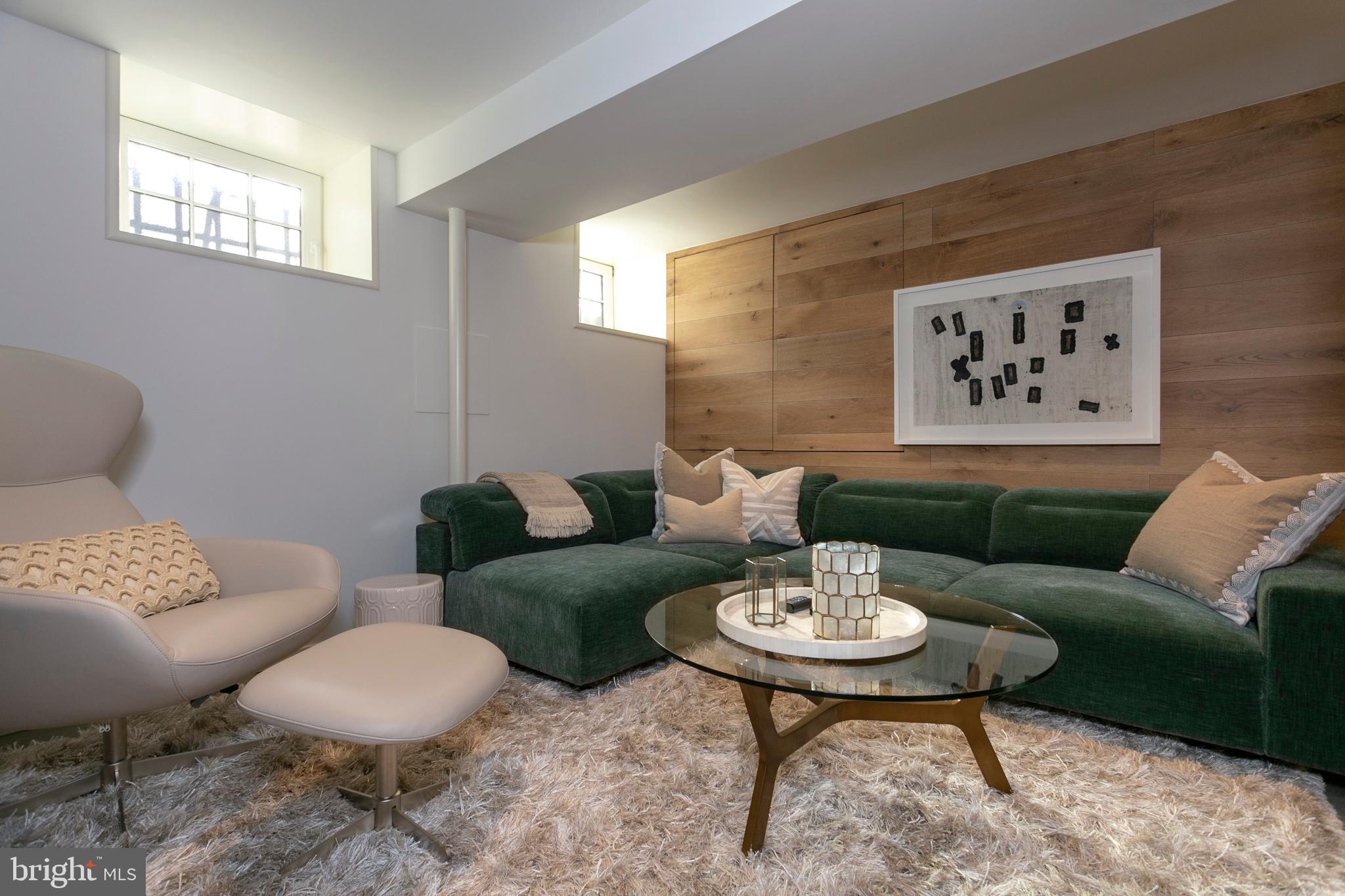 SOCIETY HILL - Residential