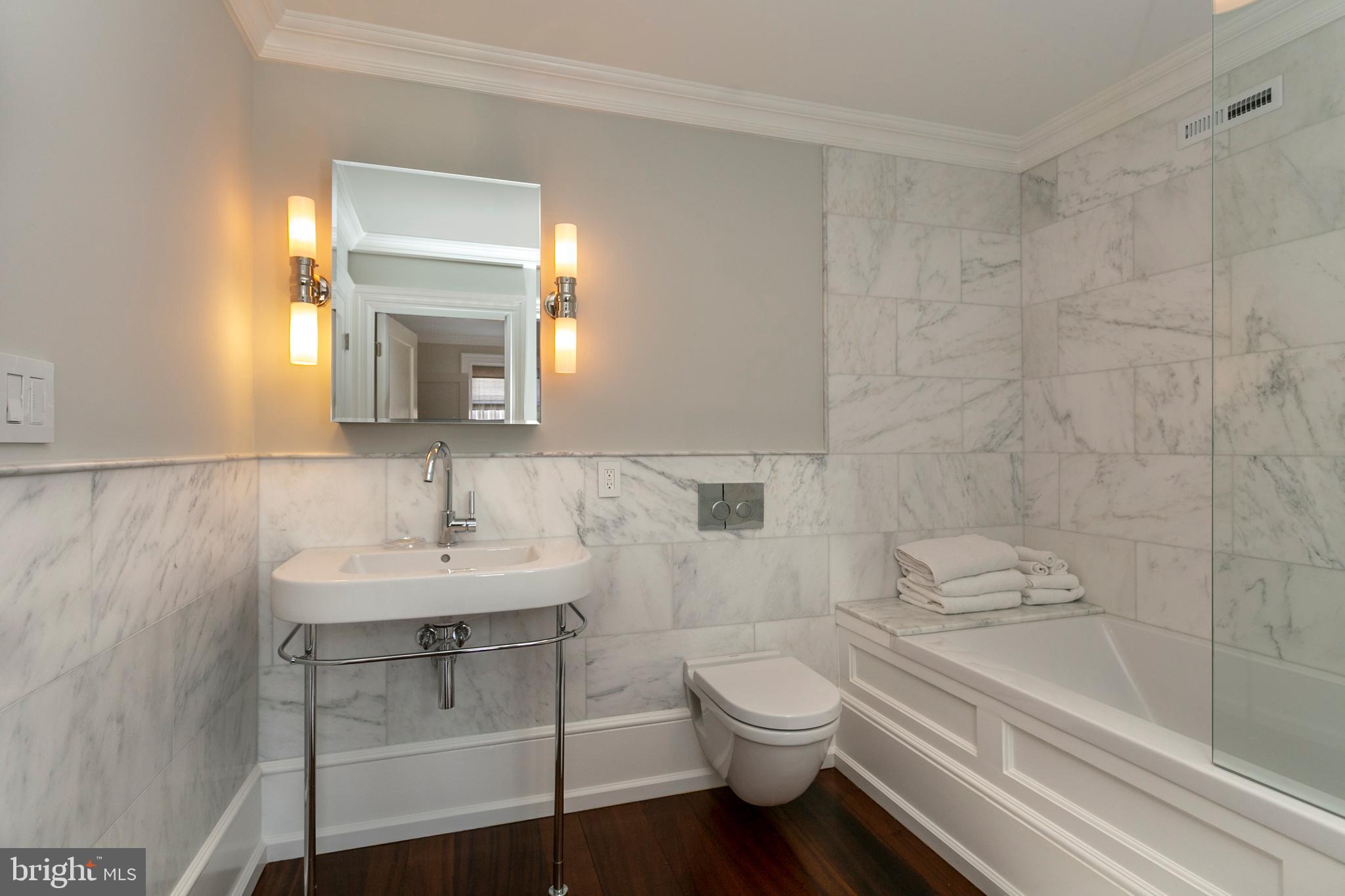 SOCIETY HILL - Residential