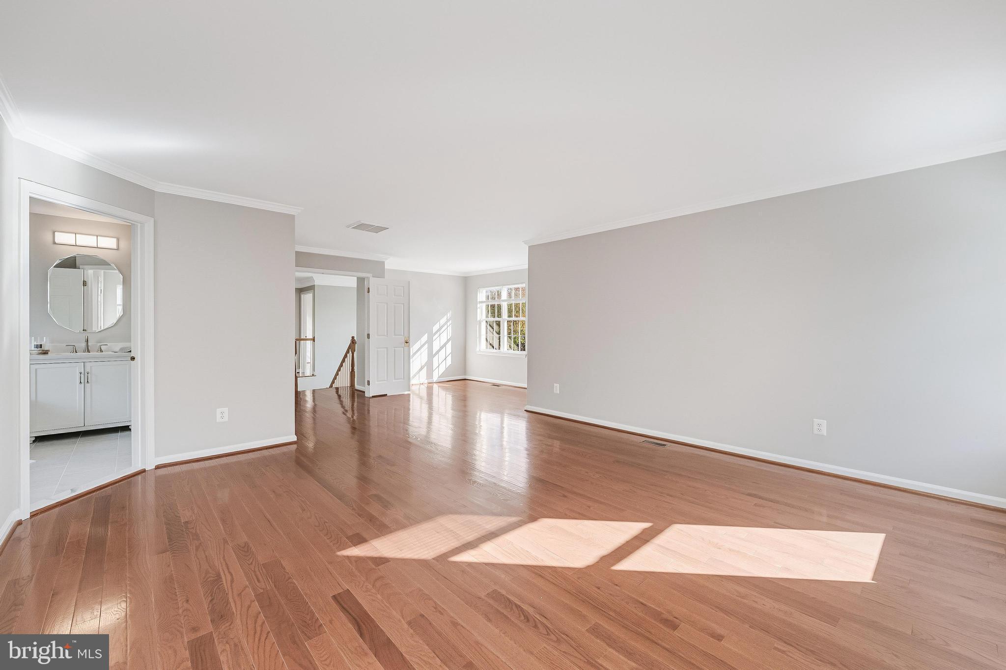 FARMWELL HUNT - Residential