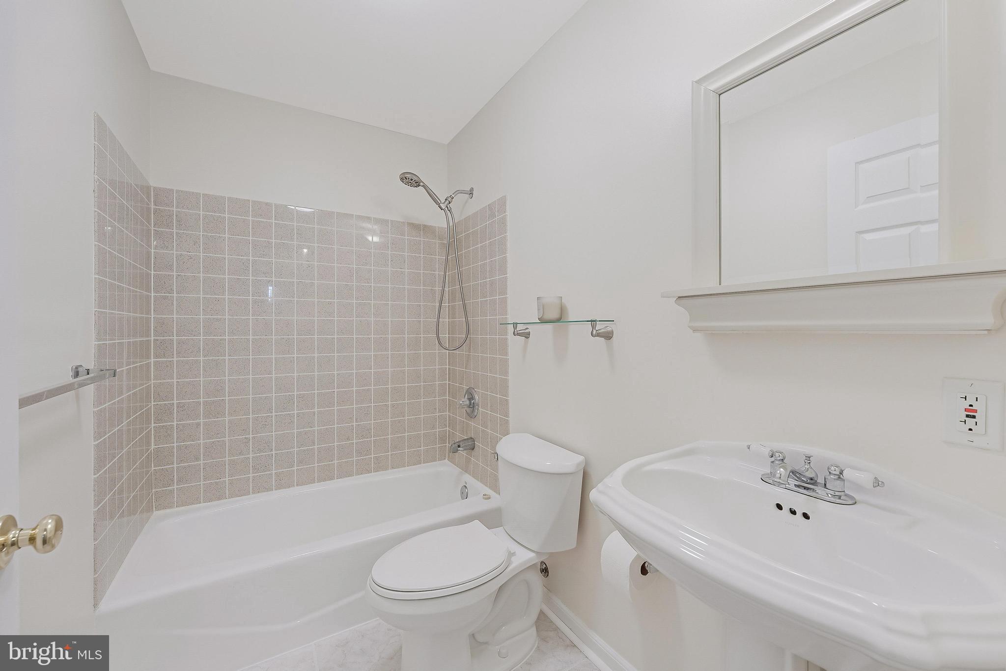 FARMWELL HUNT - Residential