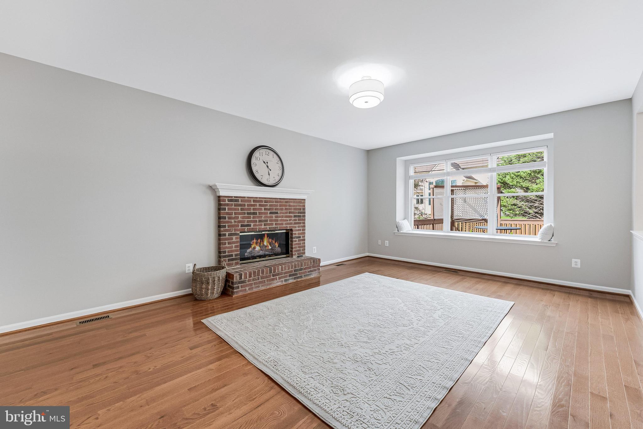 FARMWELL HUNT - Residential