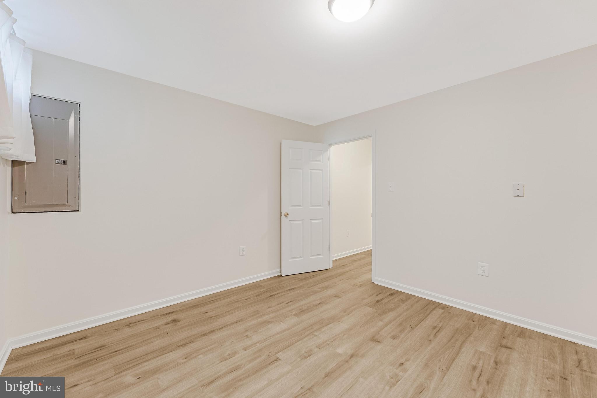 FARMWELL HUNT - Residential