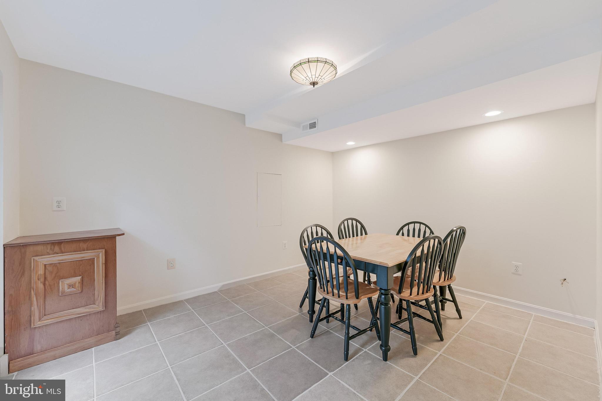 FARMWELL HUNT - Residential