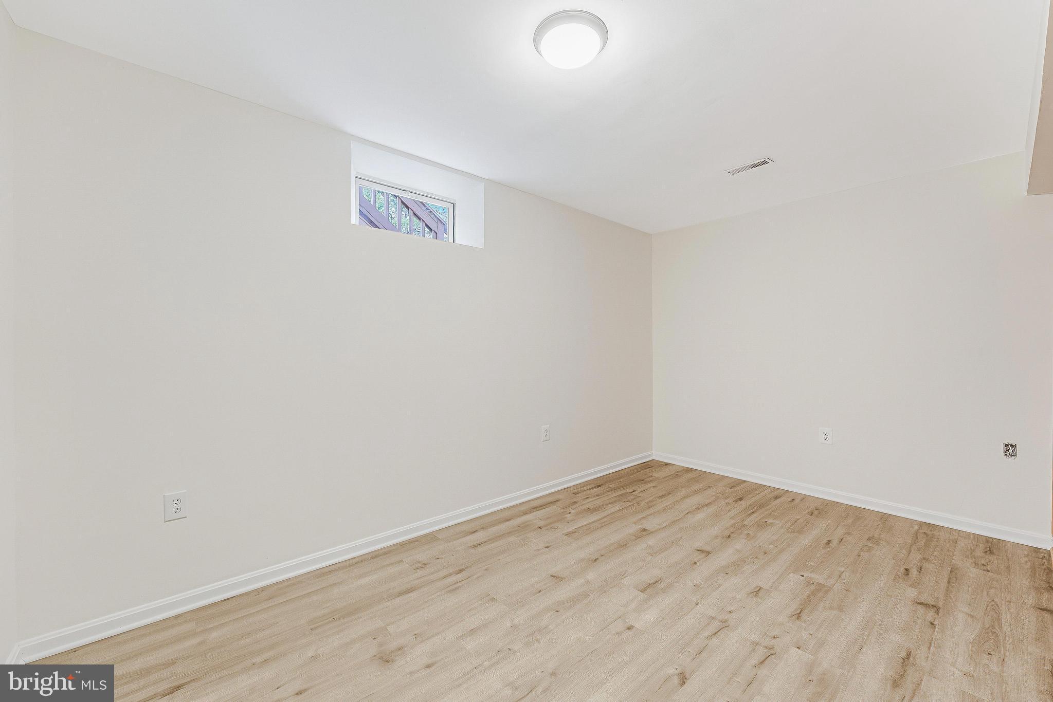 FARMWELL HUNT - Residential