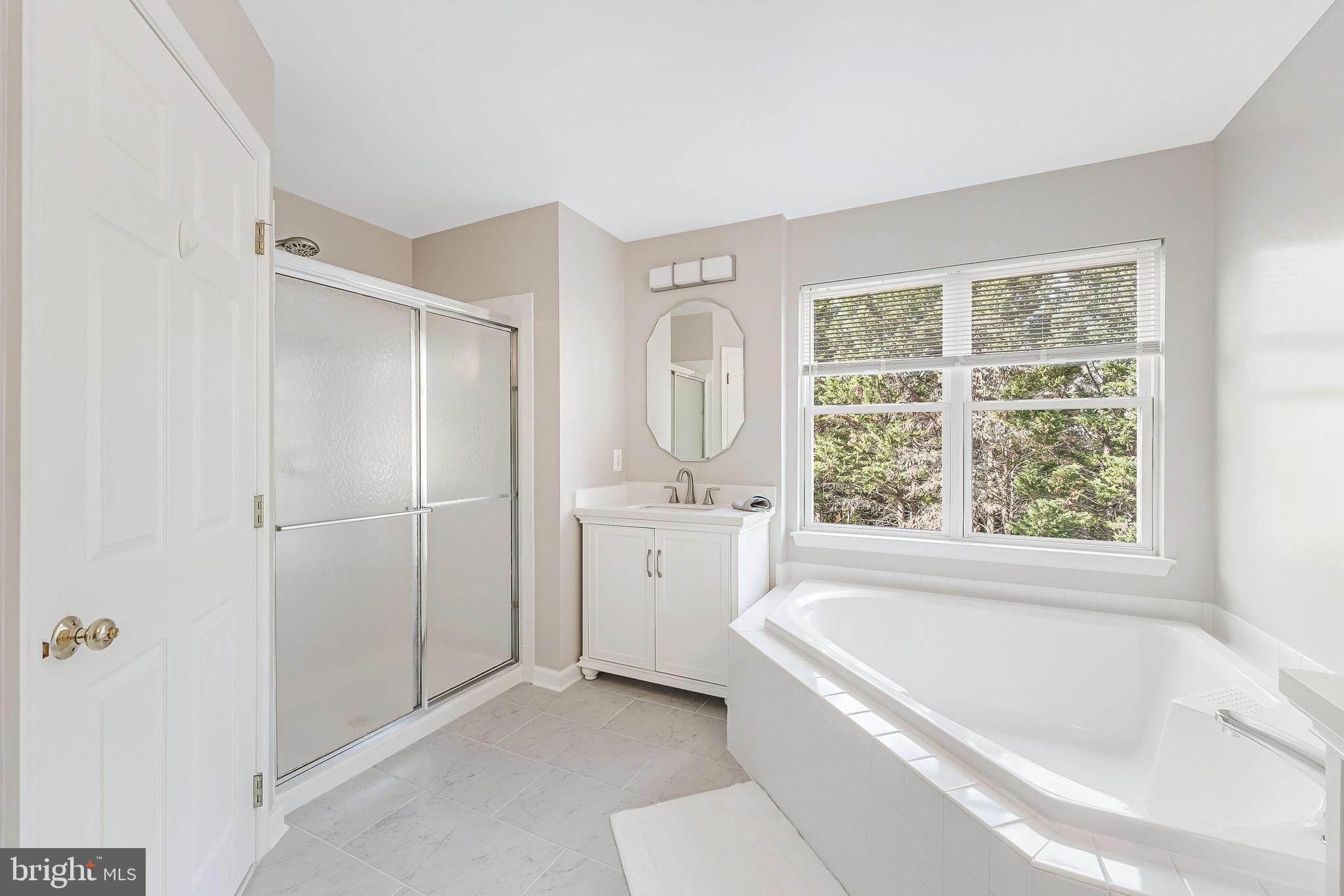 FARMWELL HUNT - Residential