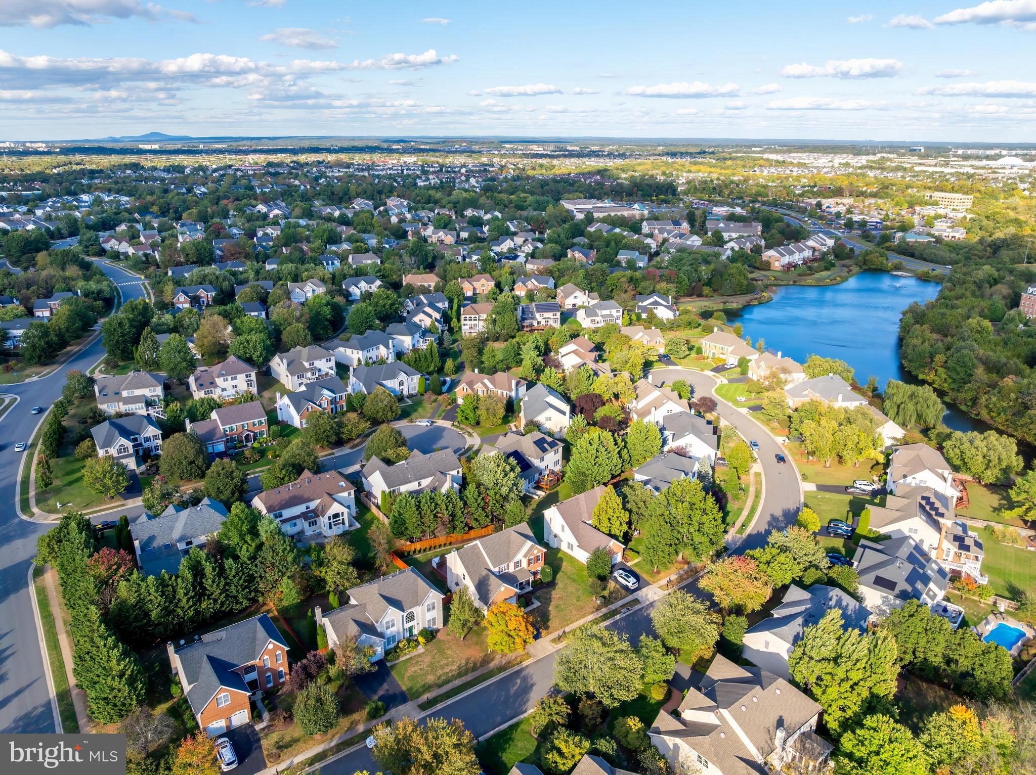 FARMWELL HUNT - Residential