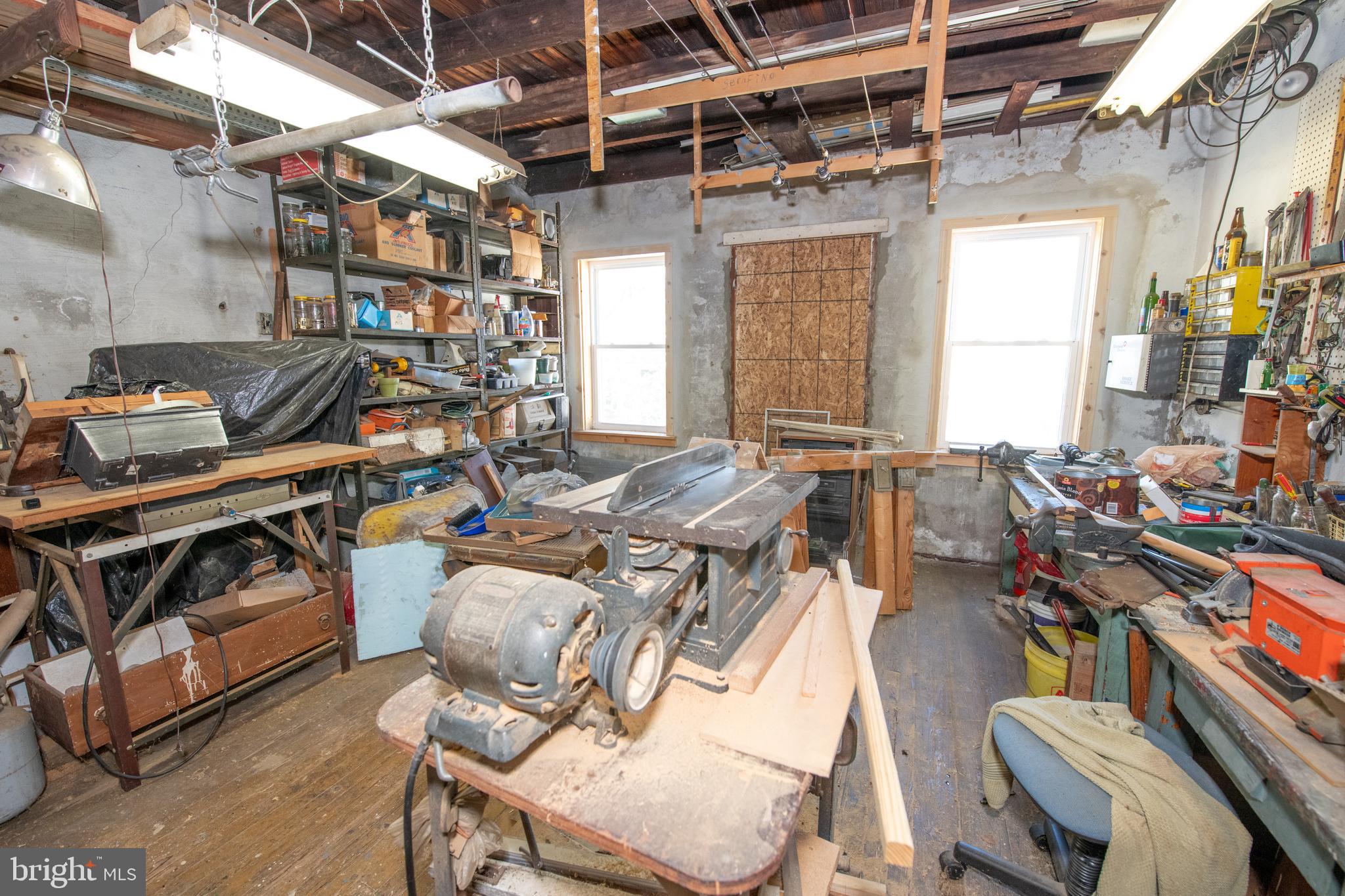 BRIDESBURG - Residential