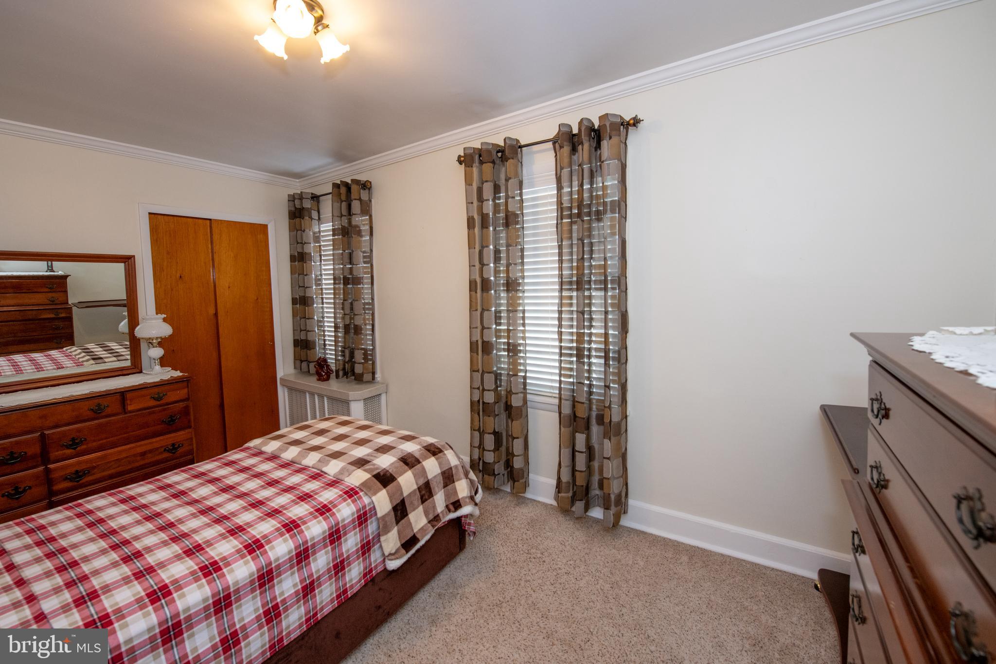 BRIDESBURG - Residential