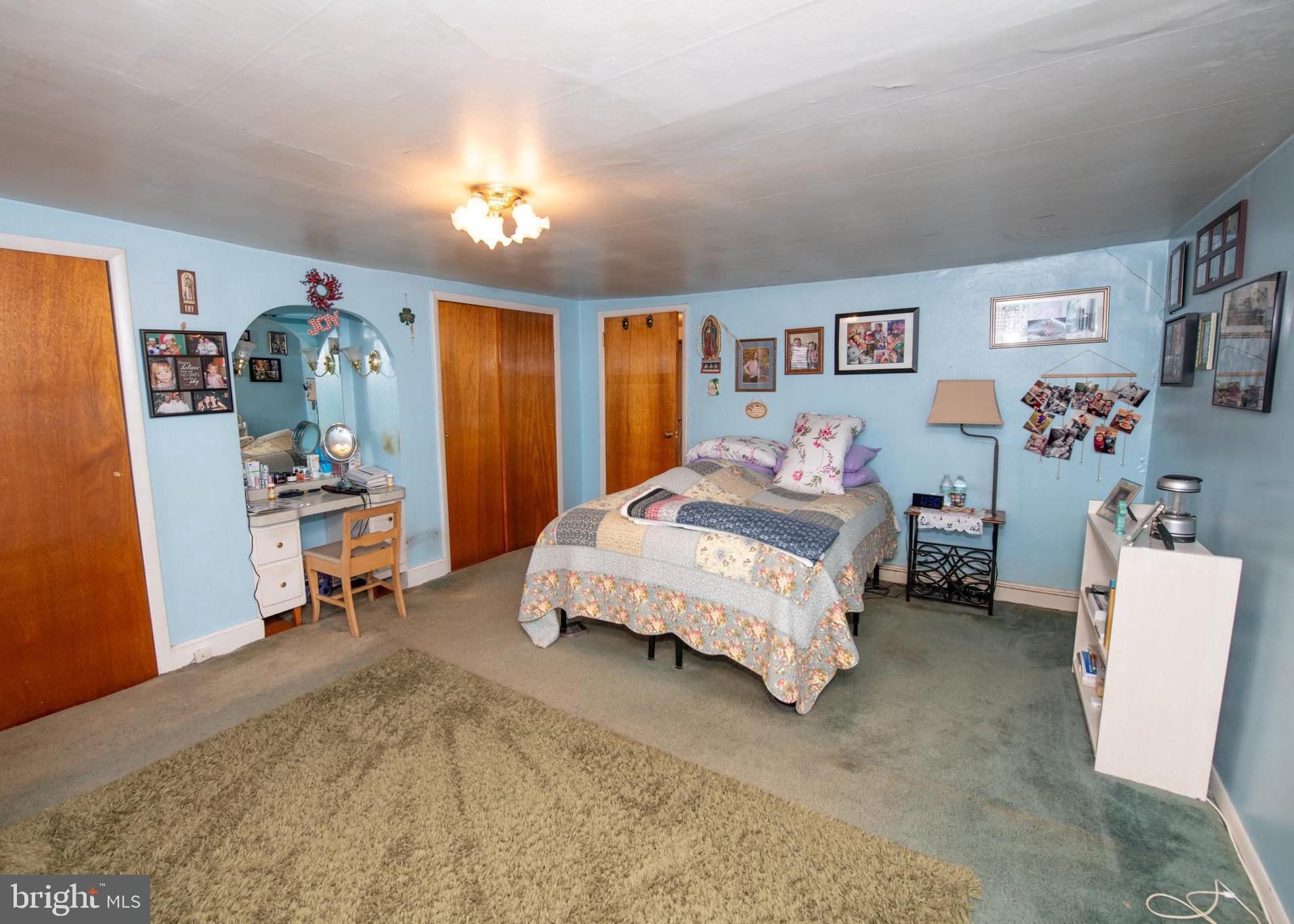 BRIDESBURG - Residential